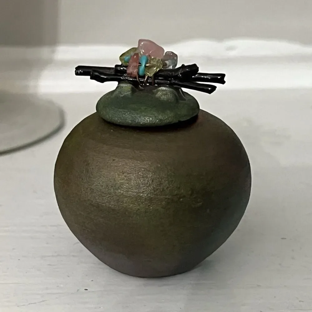 Jeremy Diller Raku Pottery Dream Catcher Spirit Jar w/ Lid Iridescent Signed